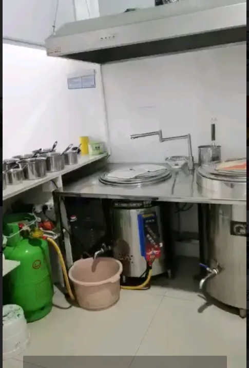 (转让)位置优美，人流量充足，因本人另有发展，忍痛割爱