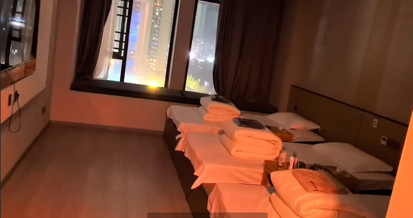 (转让)中心地段，位置醒目，俯瞰周边区域