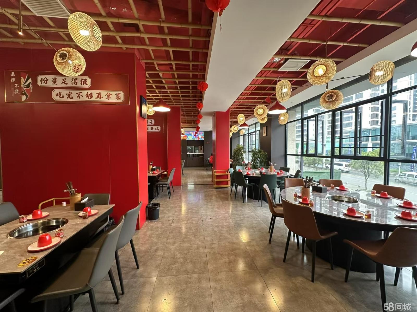 （转让）店内400多平，设备齐全，客源稳定，转让费面议