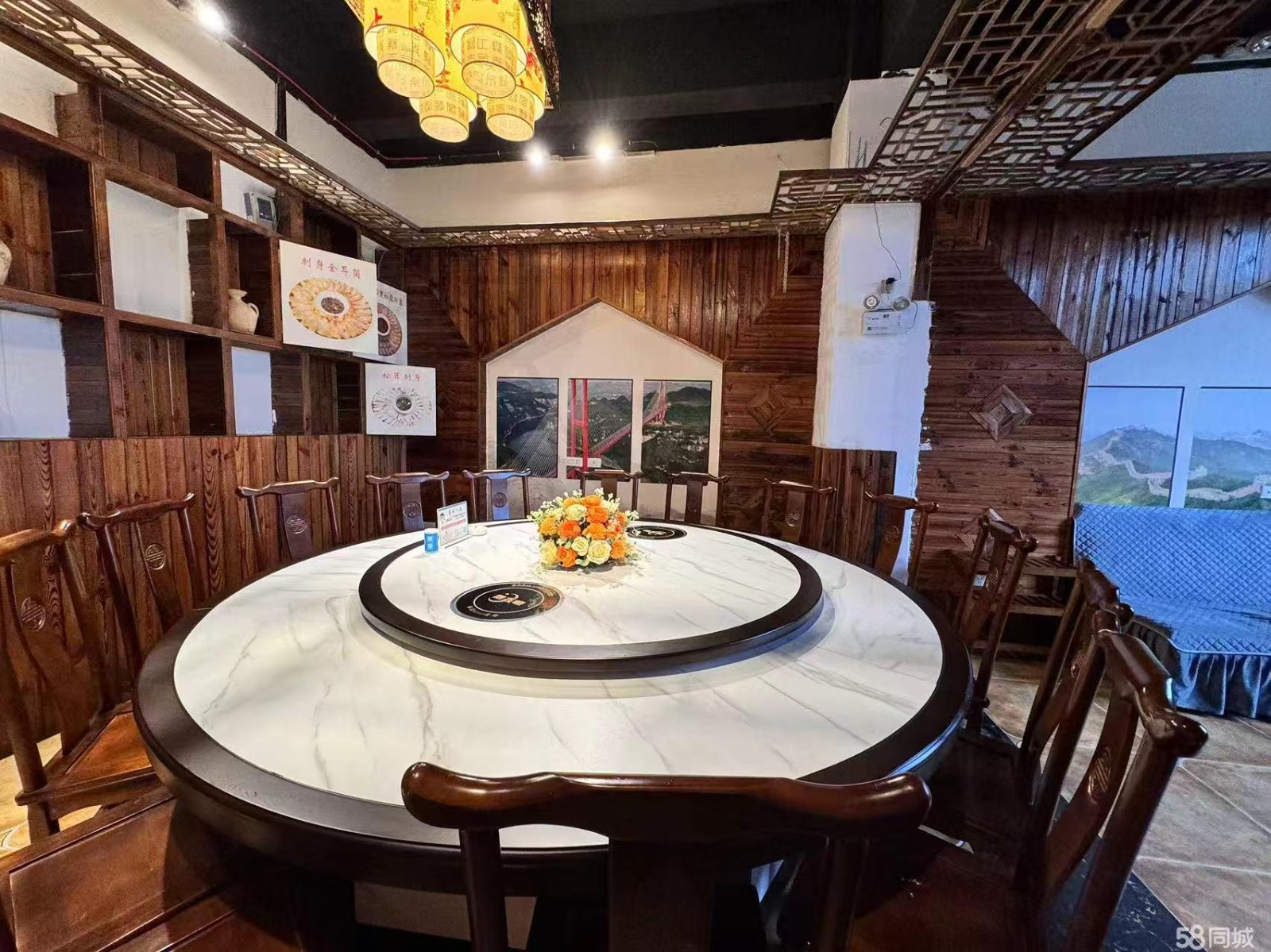 新蒲遵义四中对面十字路口餐饮店转让