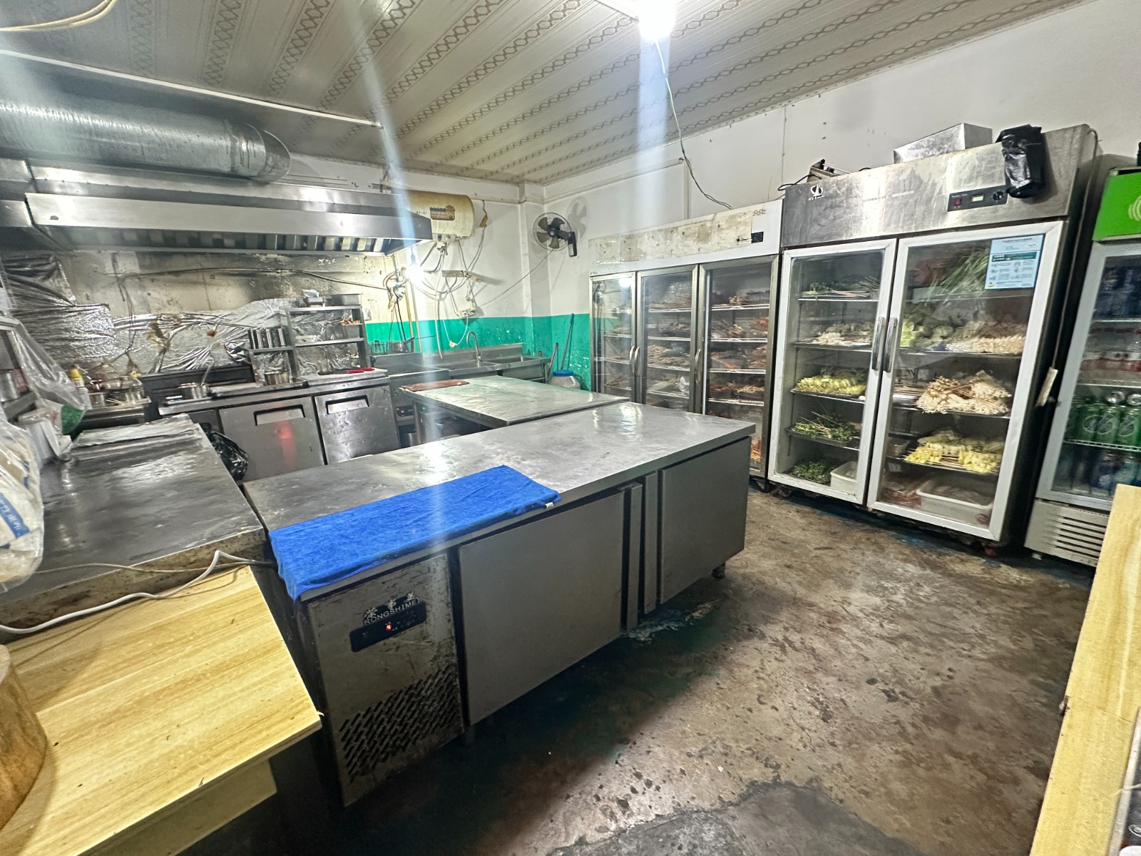 仁怀外卖烧烤店转让   四年老店
