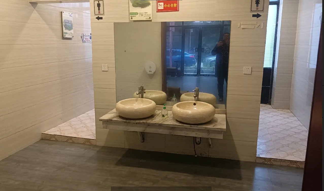 (转让)新舟机场附近精装酒楼转让