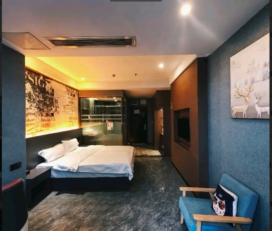 (转让)装修好的电竞酒店，48台电脑，23间客房，接手就可做