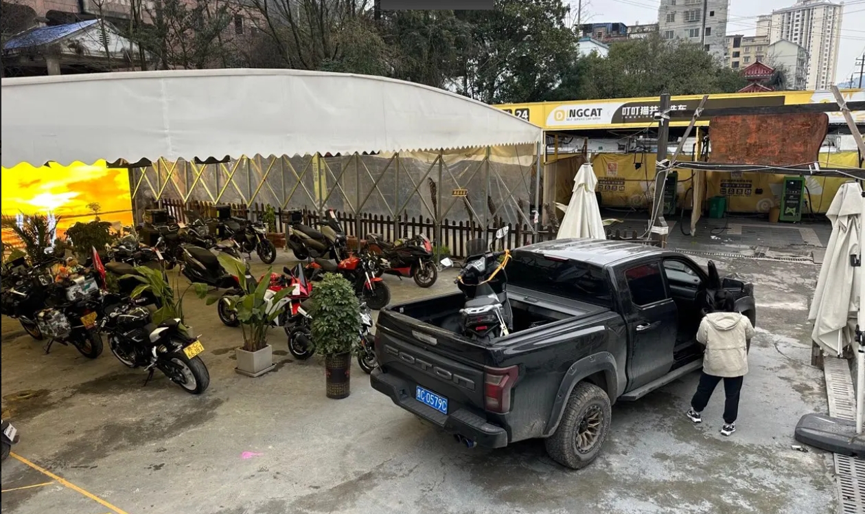 (转让)室外露天风格小院，可做餐饮，酒吧，咖啡馆，打卡地