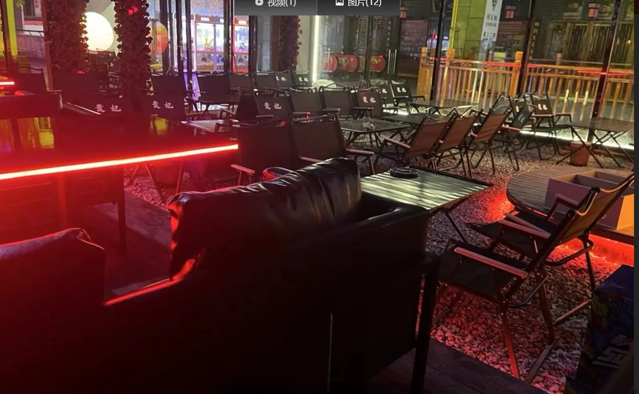 (转让)新蒲林达美食街酒馆转让，位置好