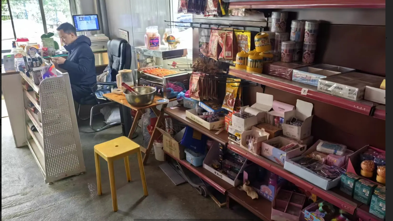 (转让) 新蒲大众4s店旁(近师院附属学校)便利店转让，!