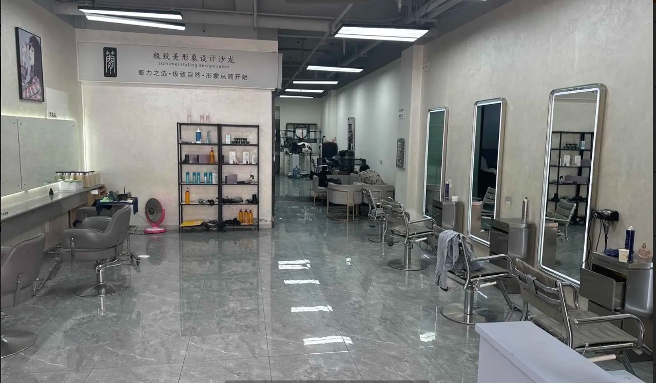 (转让)苏州路当街门面，汇川区热闹的地方