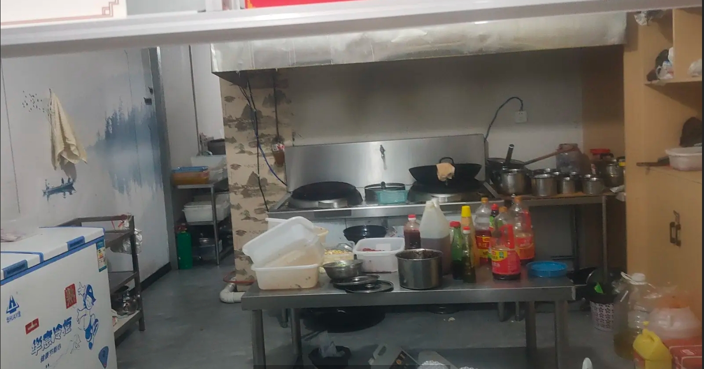 (转让)因双手痛(腱鞘炎)，地处新蒲CBD金融中心，周边全是写字楼。