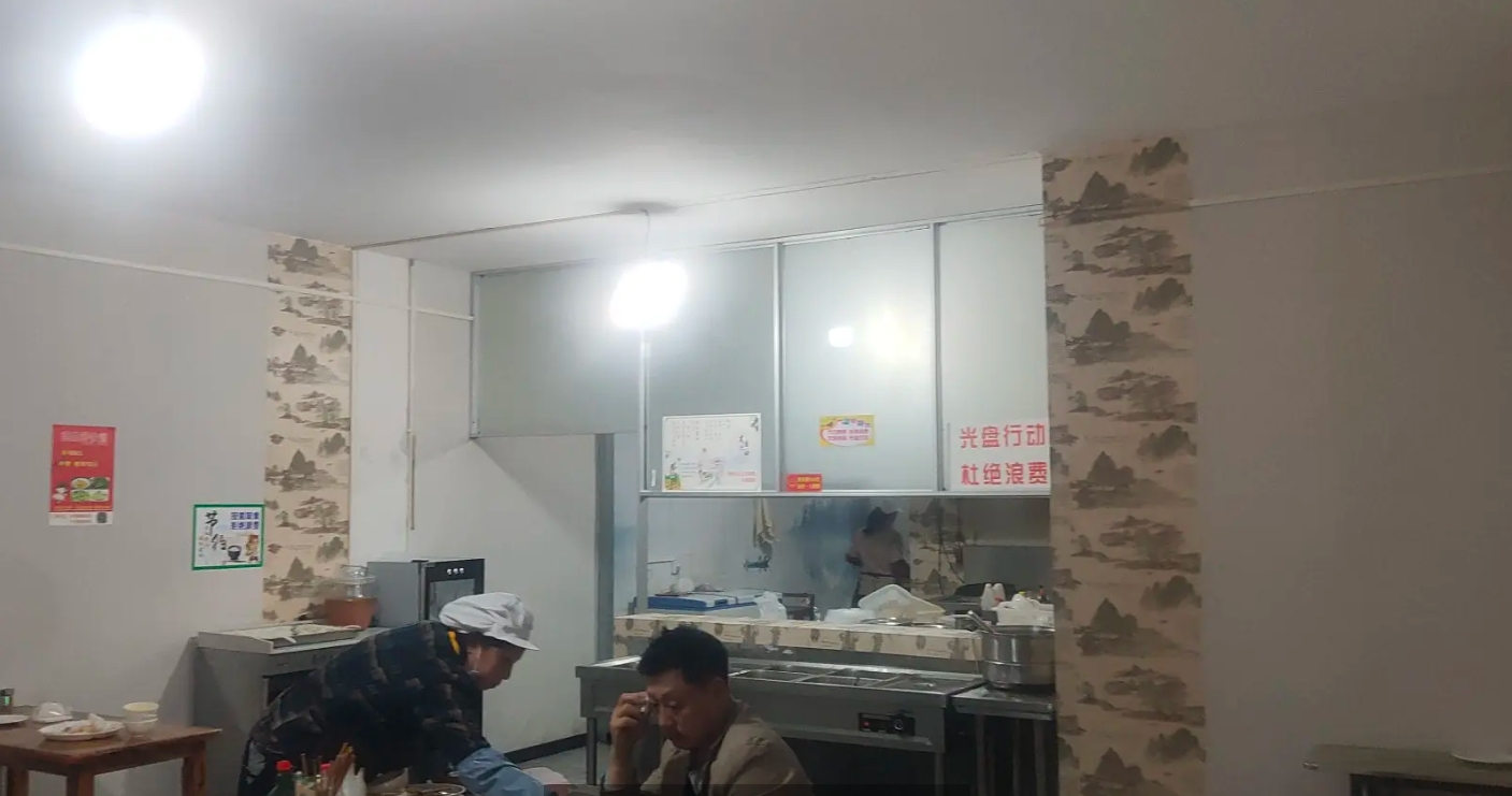 (转让)因双手痛(腱鞘炎)，地处新蒲CBD金融中心，周边全是写字楼。