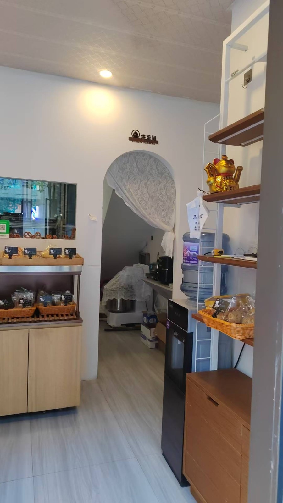 新浦美食街甜品店低价急转