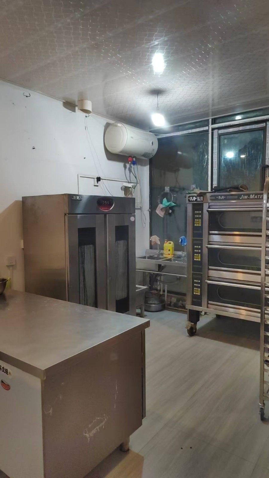 新浦美食街甜品店低价急转