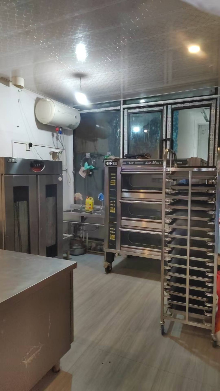新浦美食街甜品店低价急转