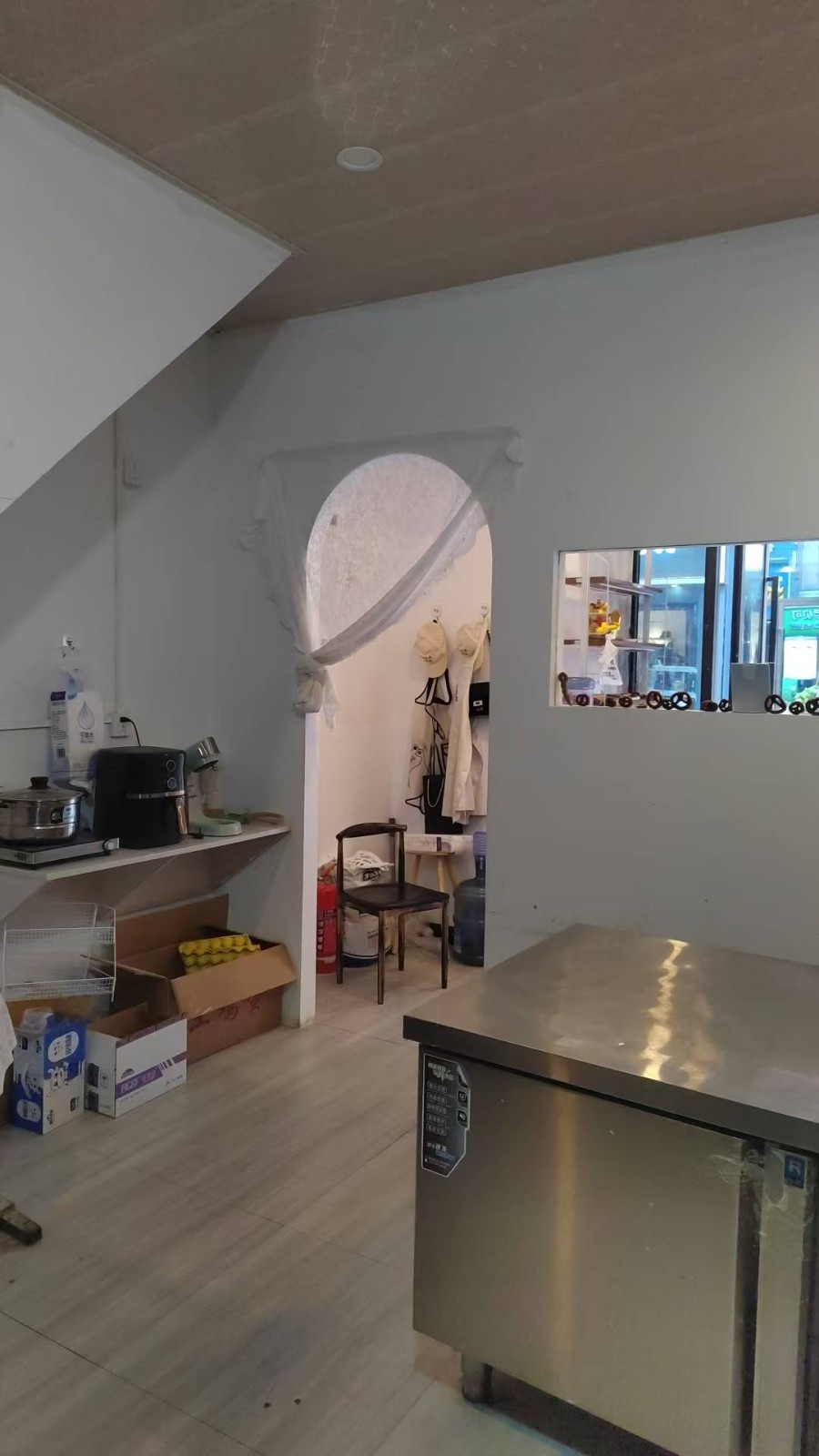 新浦美食街甜品店低价急转
