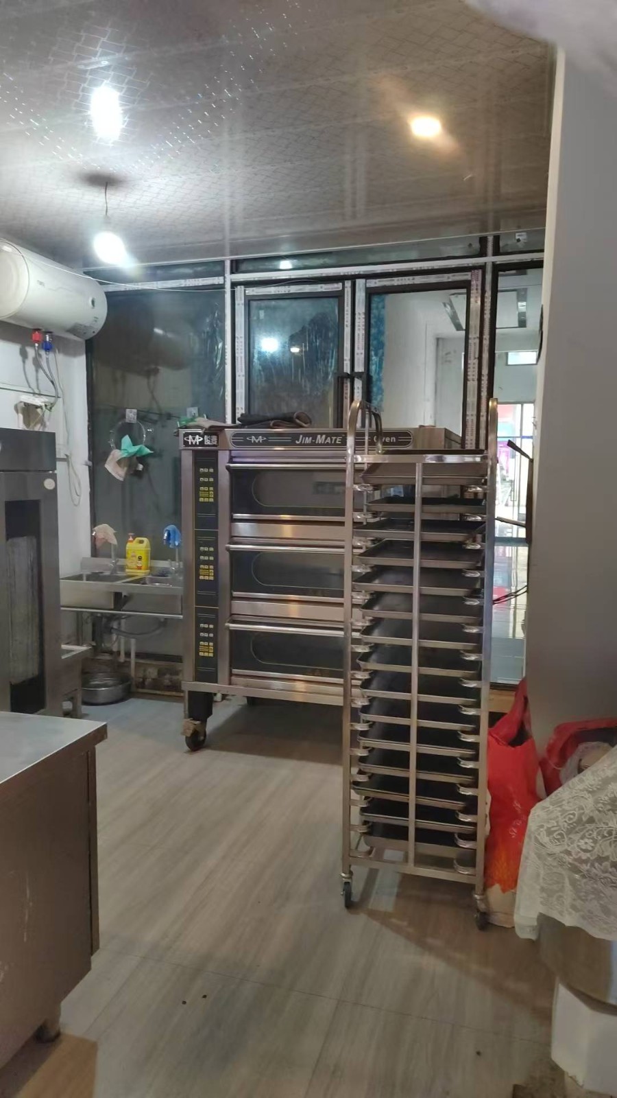 新浦美食街甜品店低价急转