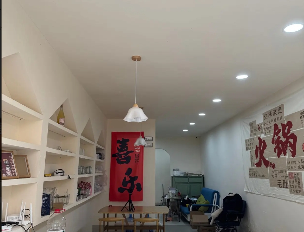 (转让)因本人工作原因无法经营，有一定的客户资源，现低价转让