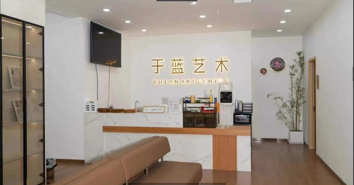 (转让)热闹商场商铺的做生意很适合