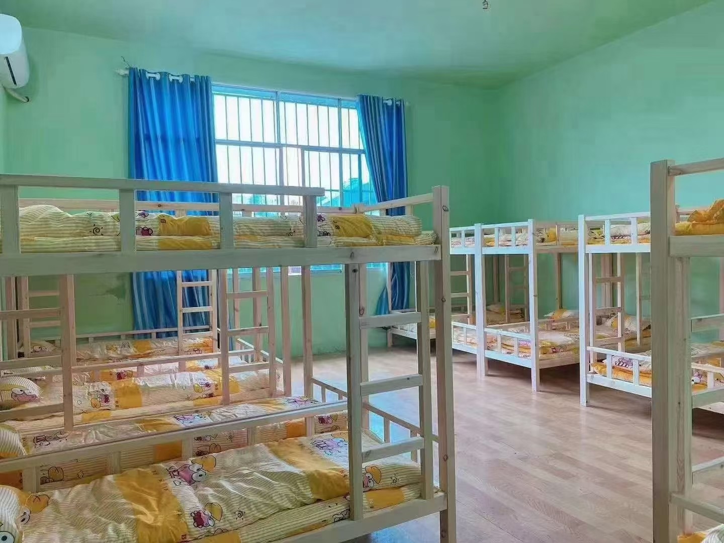 学校边上培训午托馆带生源一起转让