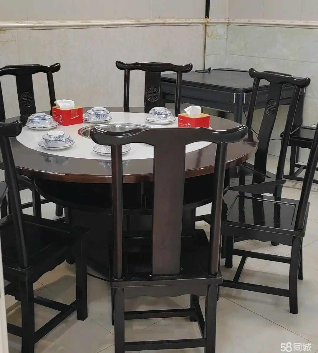 （转让临街门面，店铺位置好，人流量大
