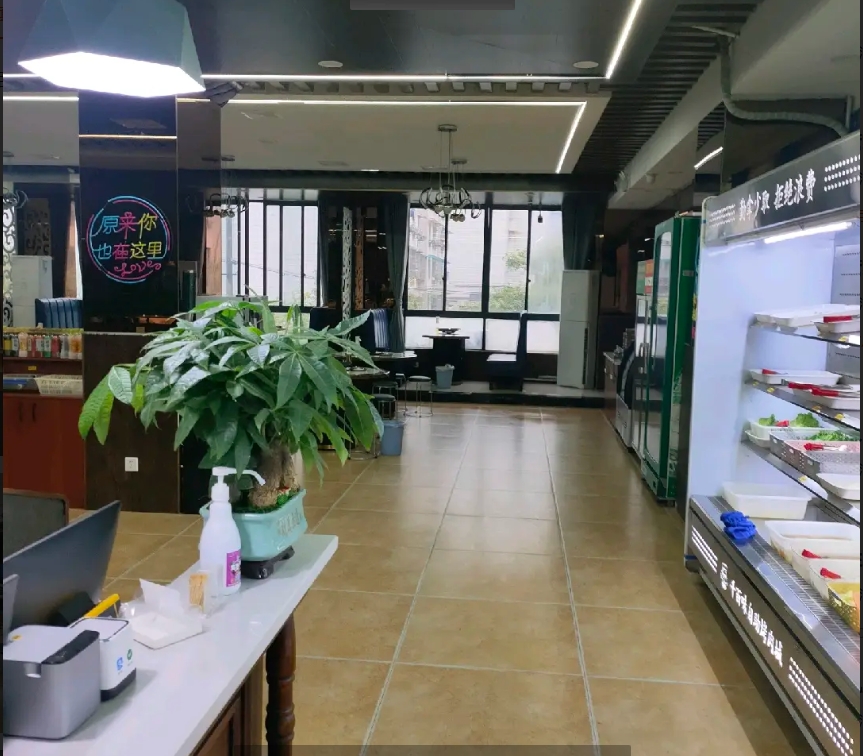 (转让)房租优惠，高档装修，客户稳定，可以交技术术和经营