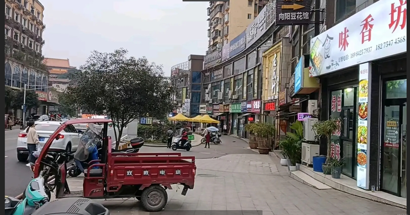 (转让)可做早餐，中餐，晚餐，夜宵，店内所有设备设施齐全，