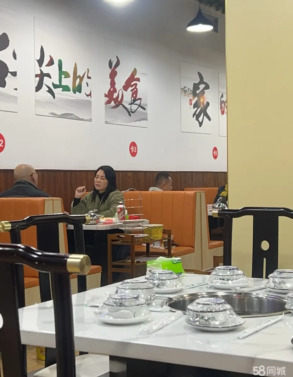 （转让经营中旺铺，住宅小区旁。