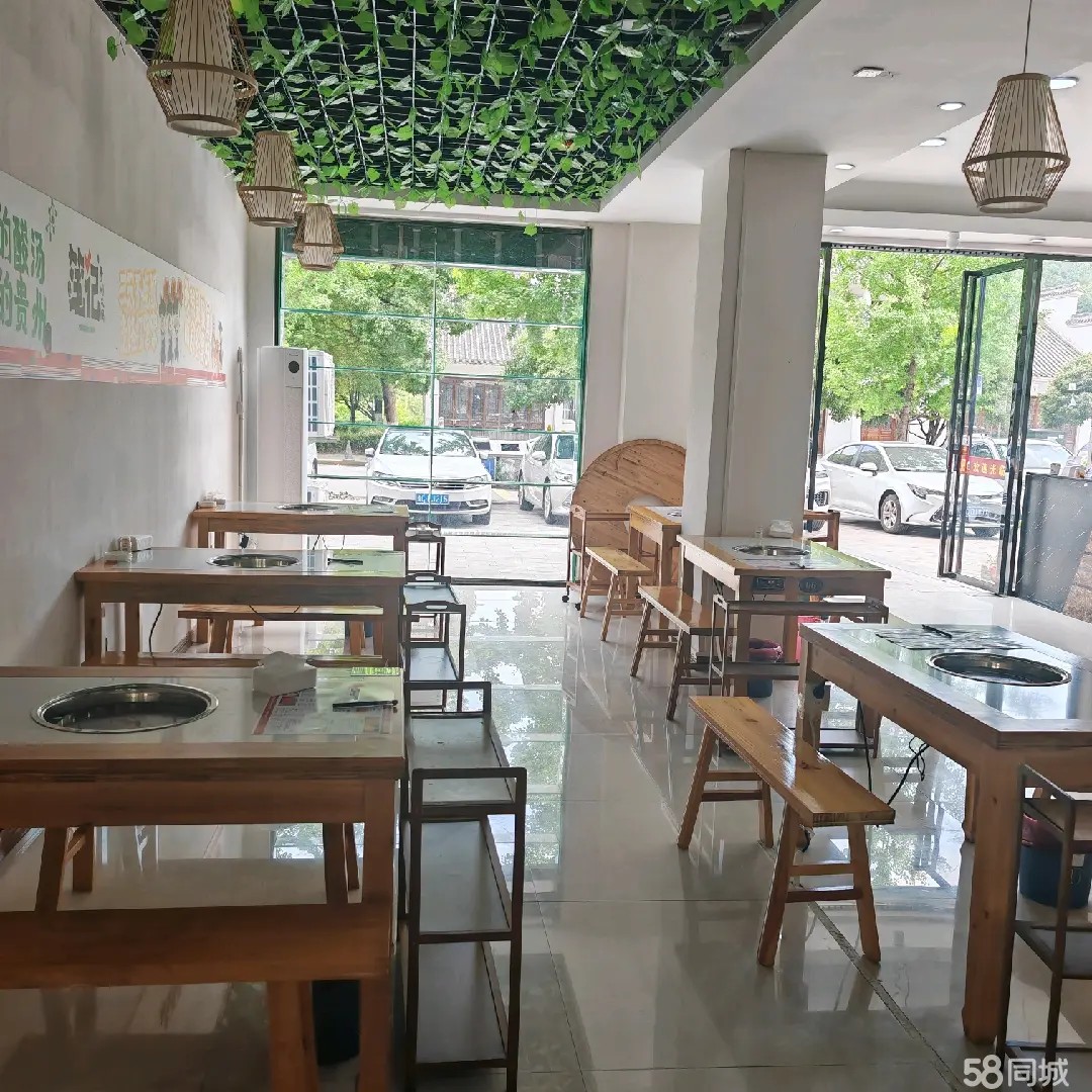 （转让）火锅店转让，设备齐全，一层商铺，户形方正好用。