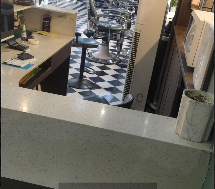 (转让)二楼理发馆转让，设备齐全接手营业
