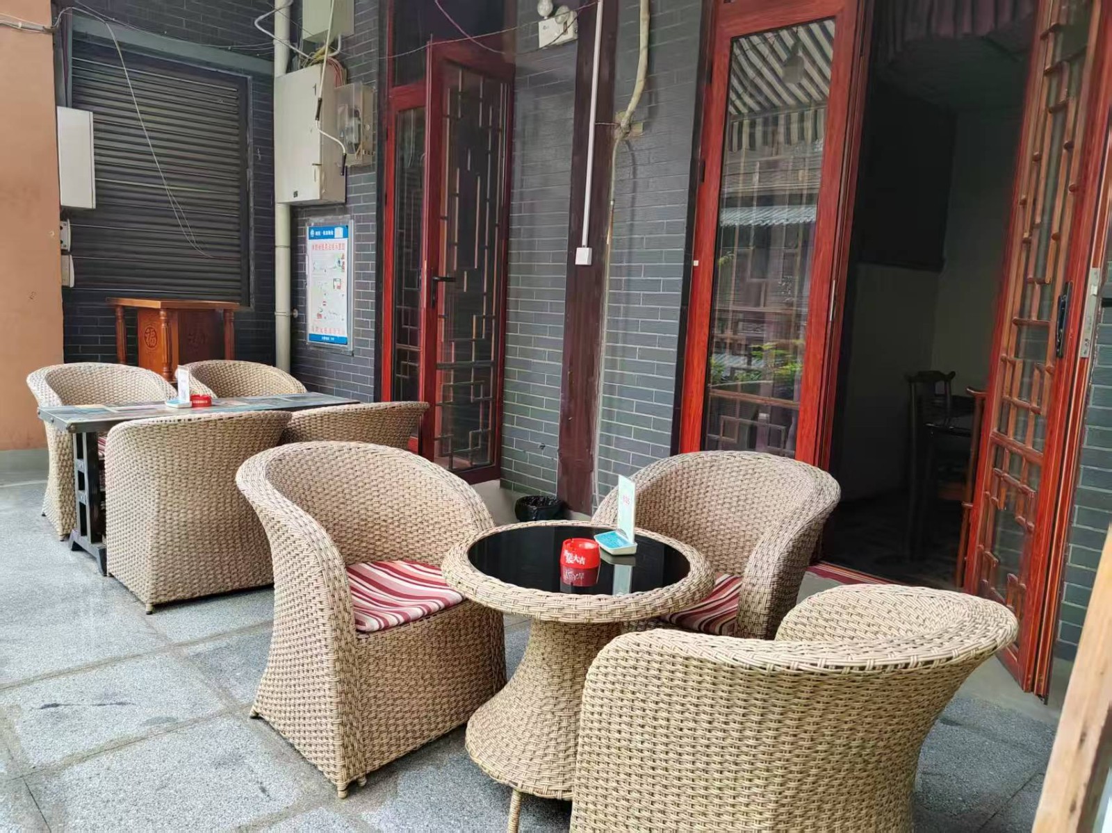 转南白酒楼
