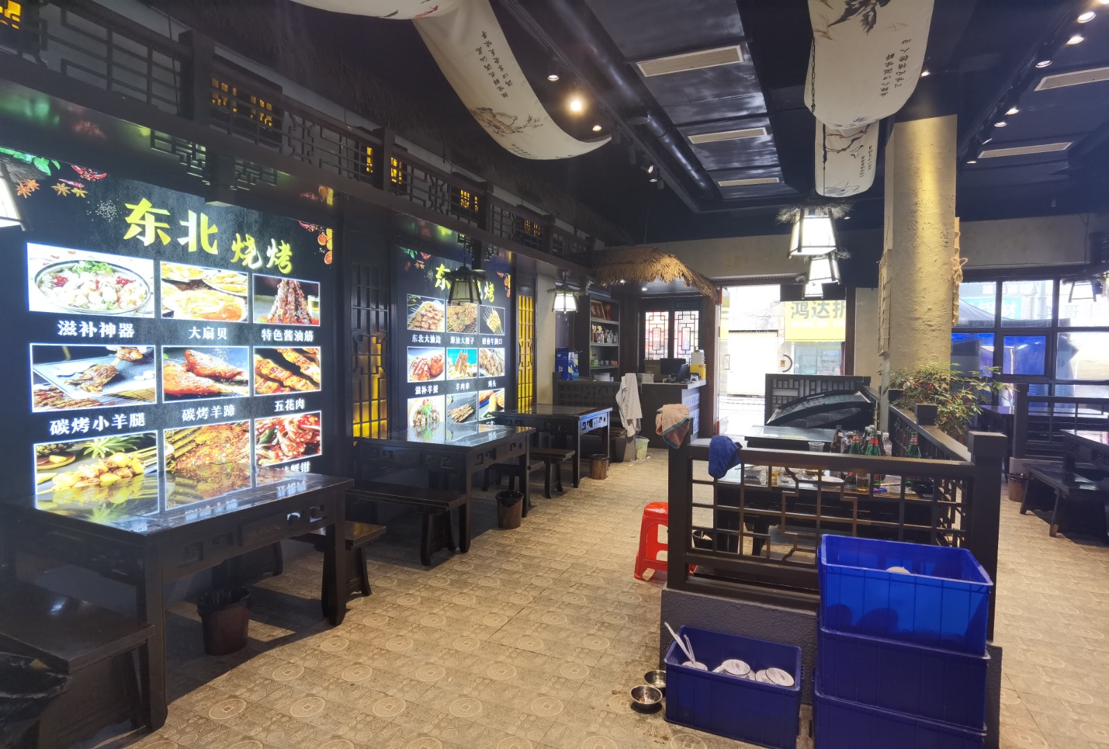 仁怀三转盘市中心阿玛尼商业街对面大型网吧宵夜店转让