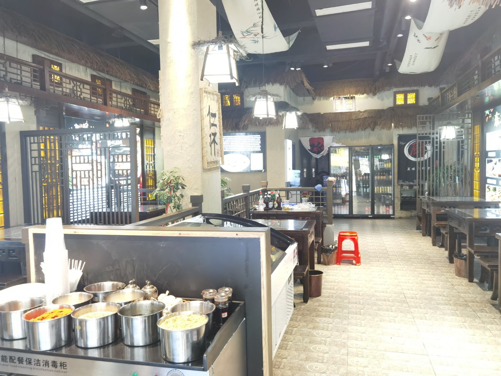 仁怀三转盘市中心阿玛尼商业街对面大型网吧宵夜店转让