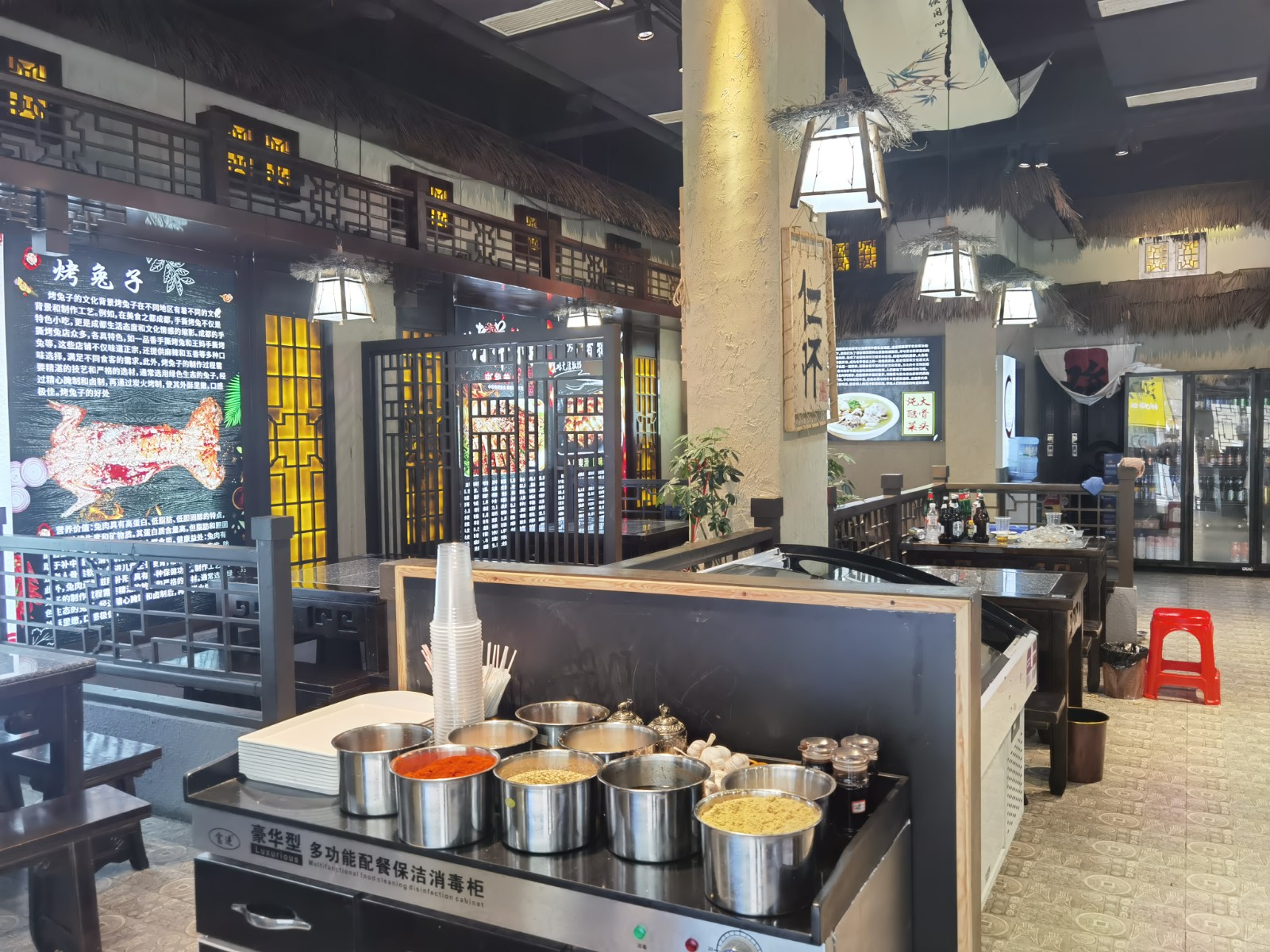 仁怀三转盘市中心阿玛尼商业街对面大型网吧宵夜店转让