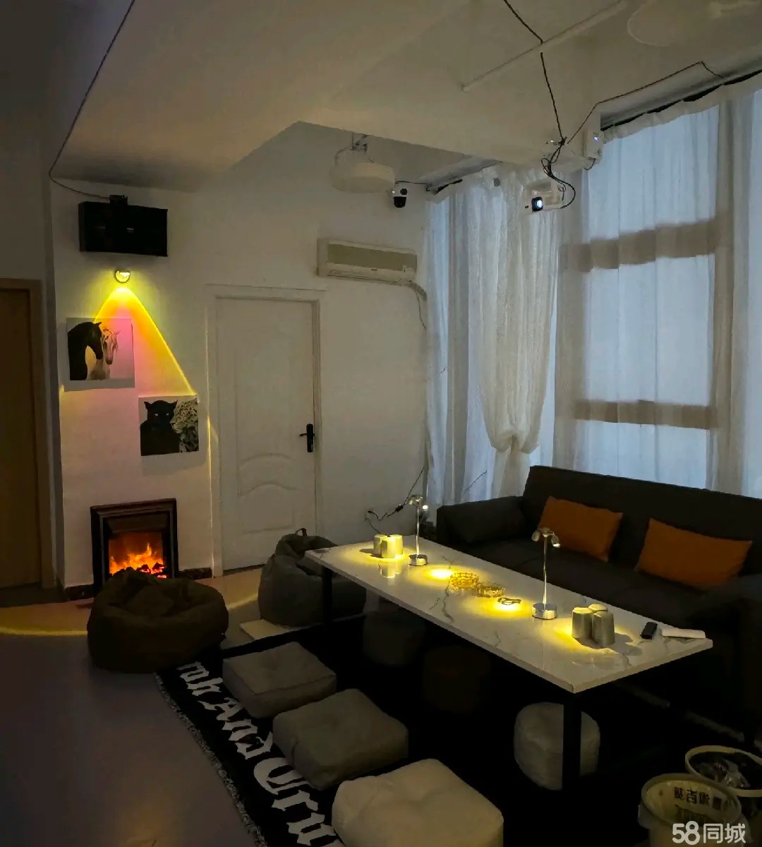 （转让位于林达美食城七栋，临街商铺，位于六楼，与皇朝大酒店同一楼层