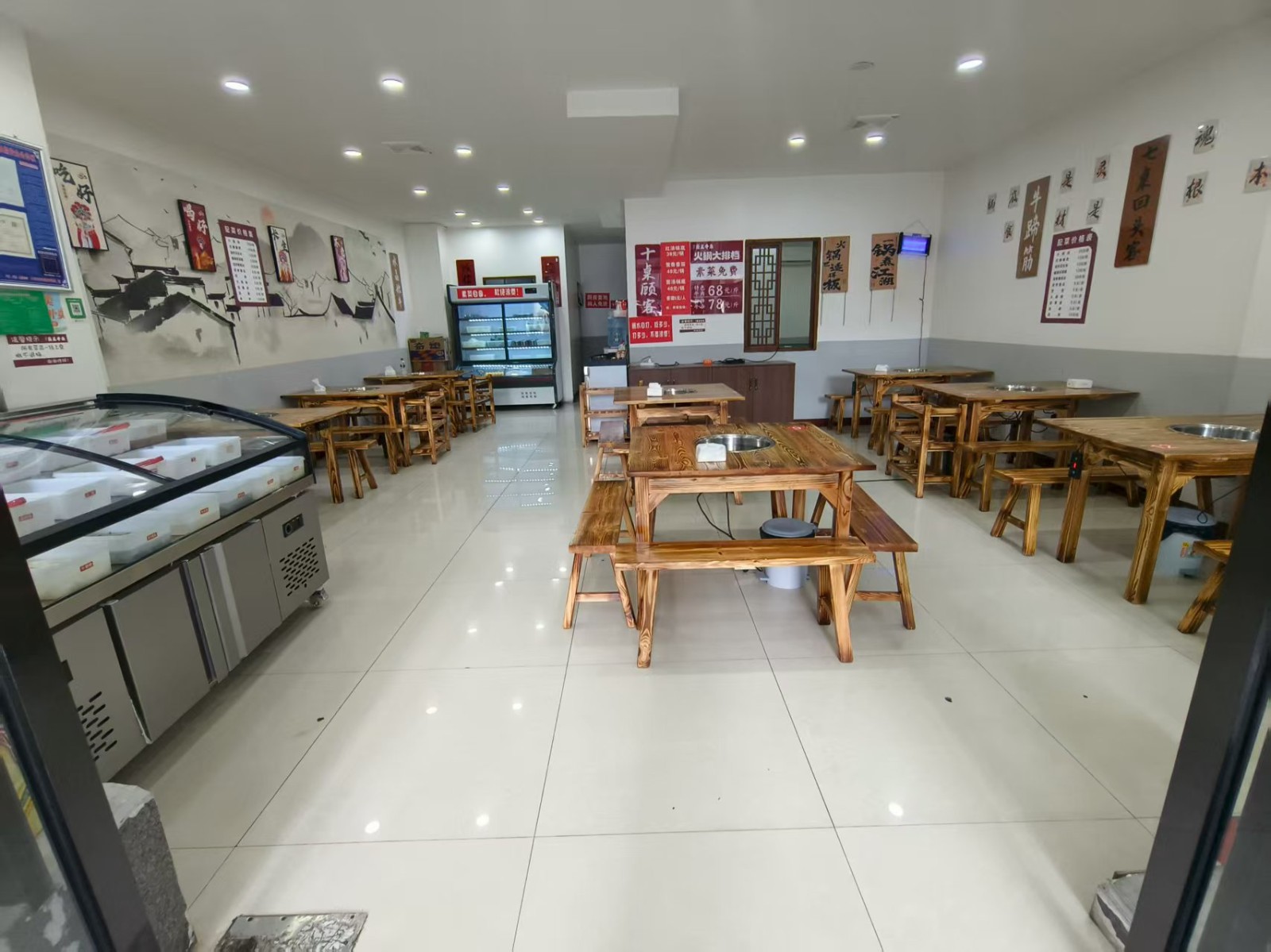 仁怀三转盘大门头火锅店整体转让