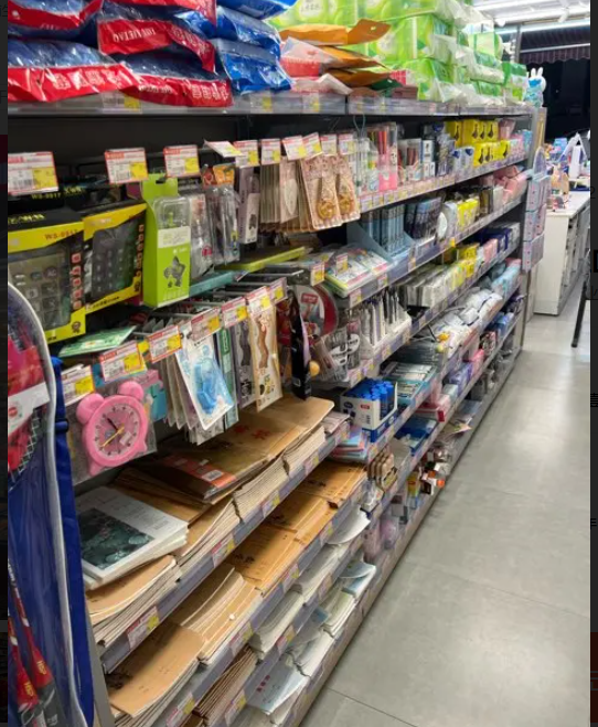 (转让)超市便利店转让两小区出入口A点