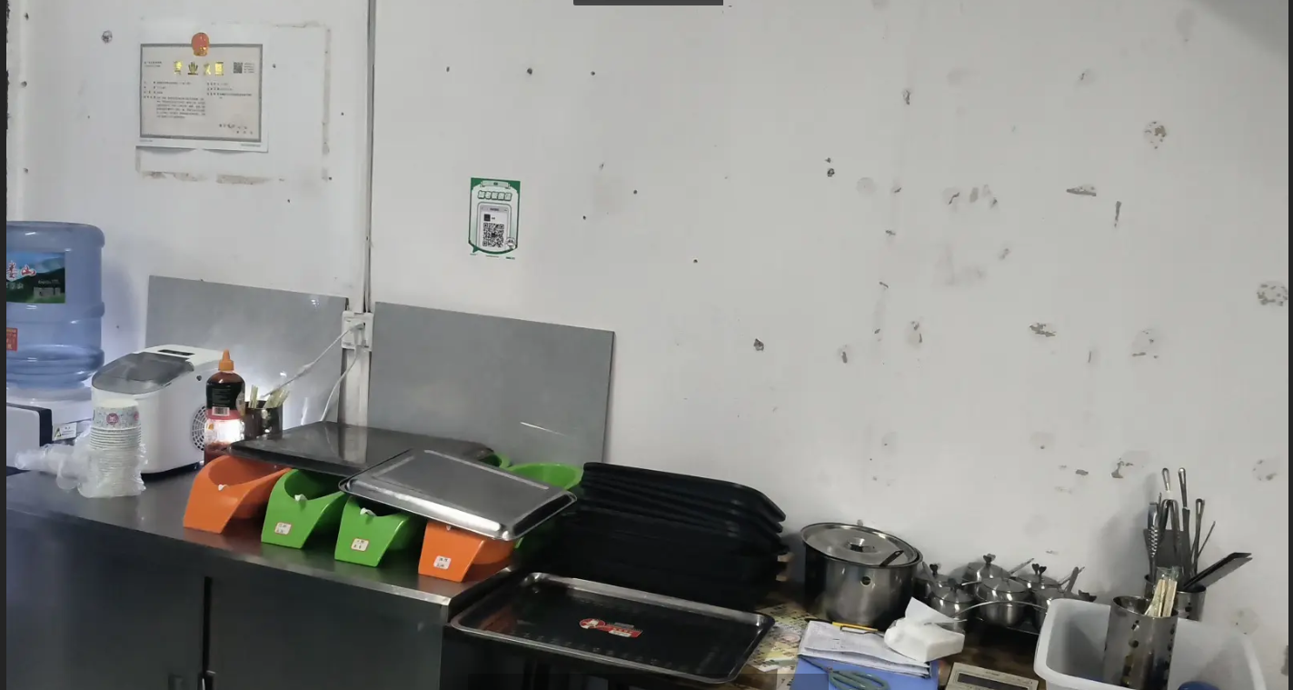 (转让) 店铺转让，店铺接手即可经营，无需装修。价格可谈。