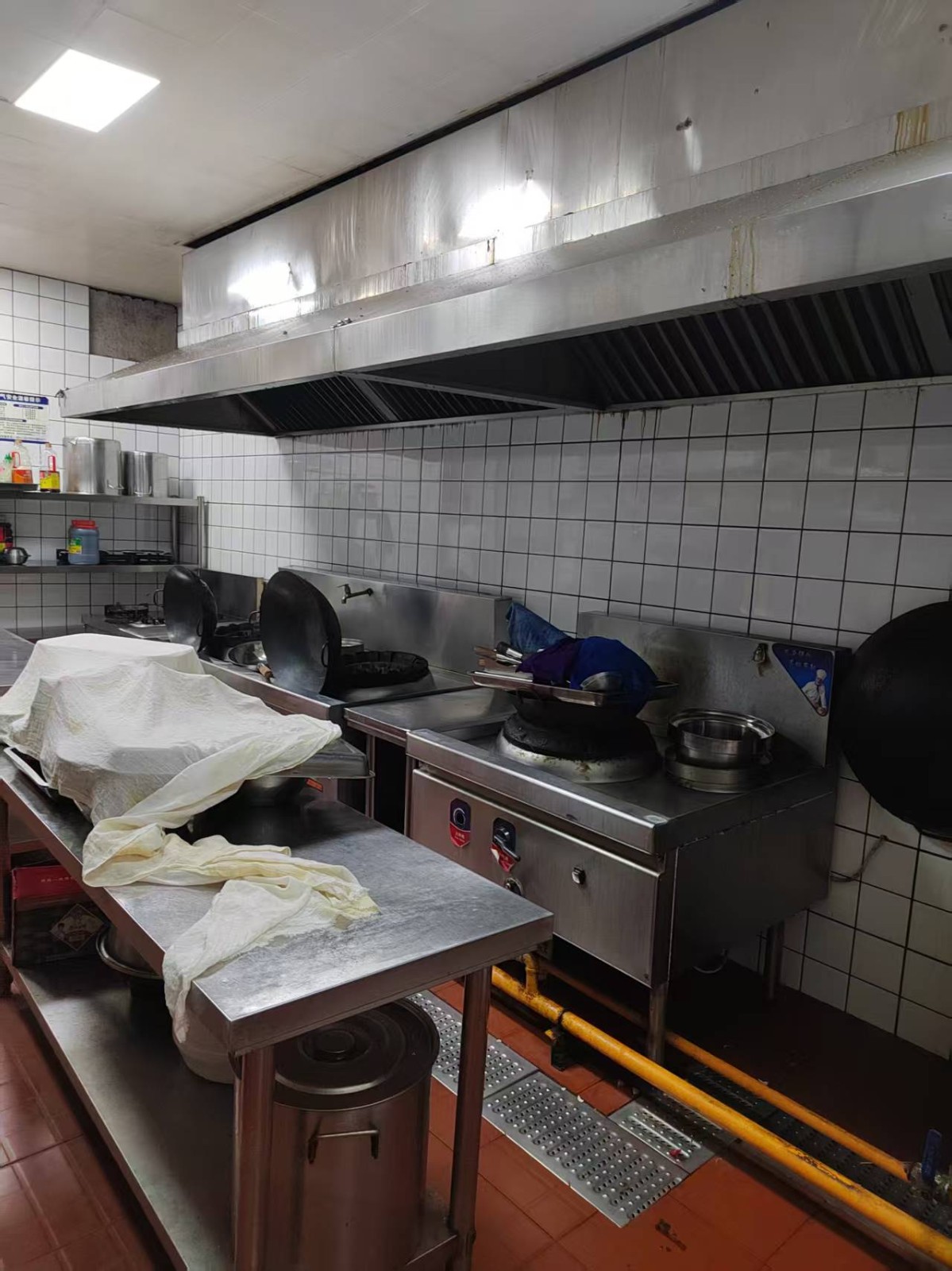 仁怀朝阳医院旁独栋大型餐饮店转让