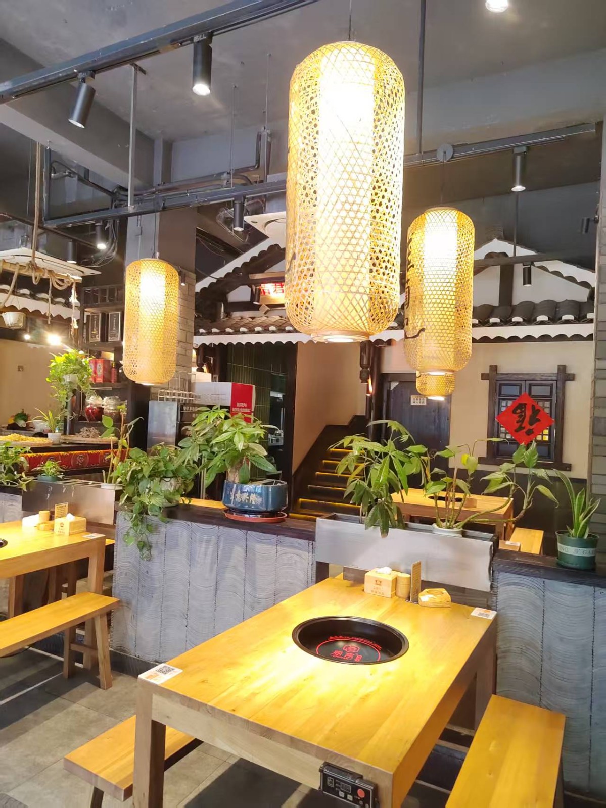 仁怀四转盘临街餐饮店旺铺转让