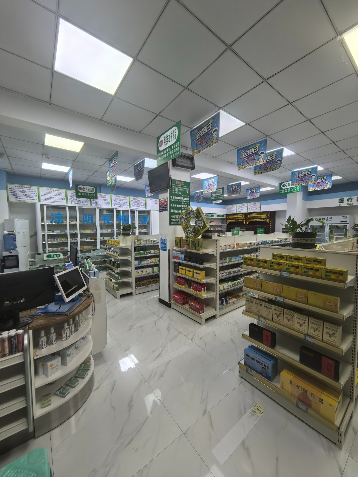 新蒲蔷薇国际六期小区门口药店转让