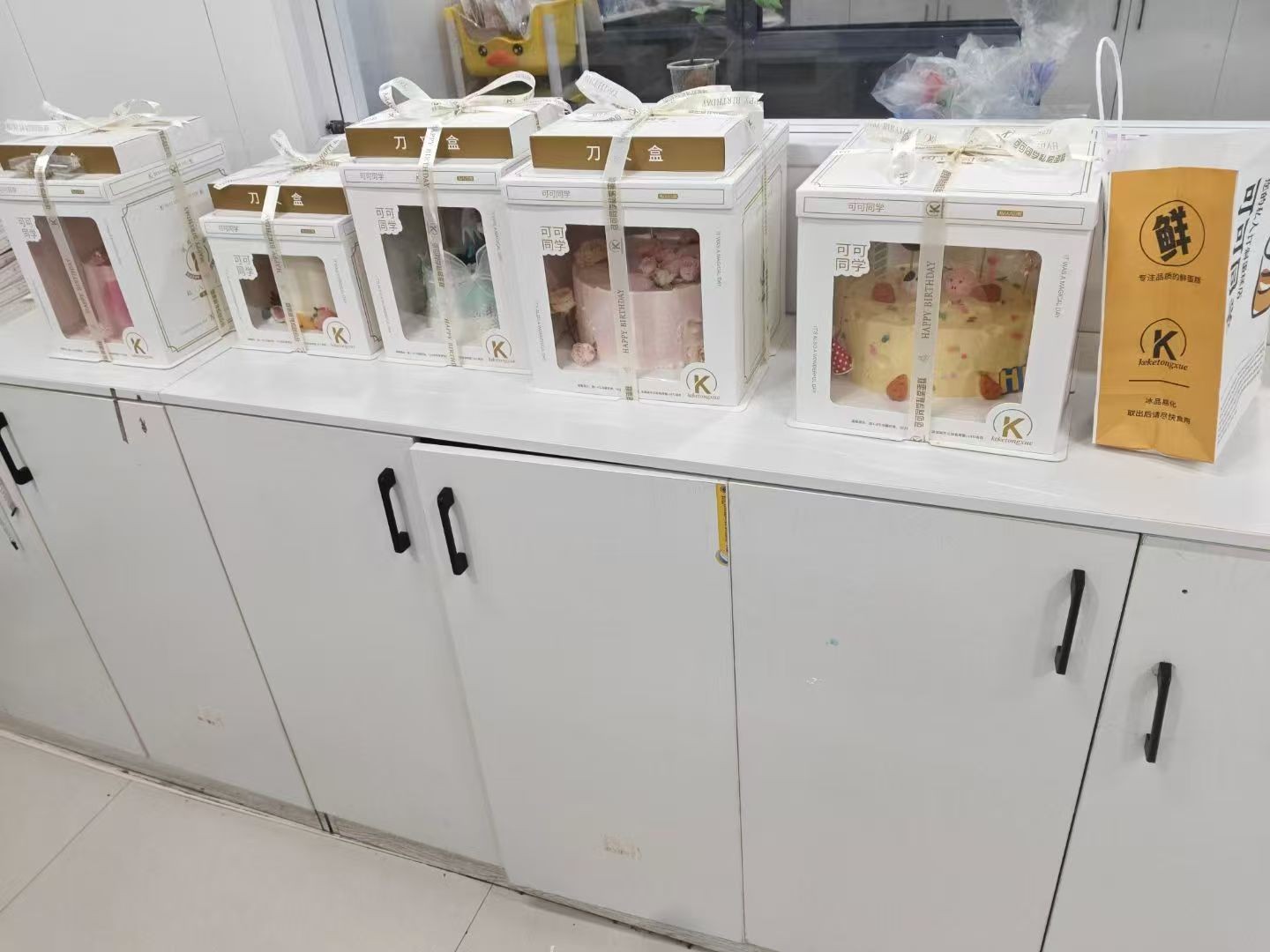 仁怀新天地临街蛋糕甜品店转让（可空转）