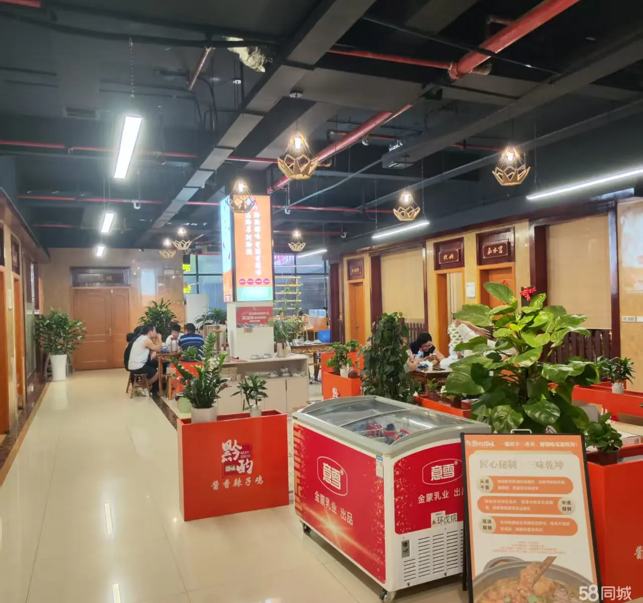 (转让)遵义林达美食街经营中二楼临街旺铺，临近大学城