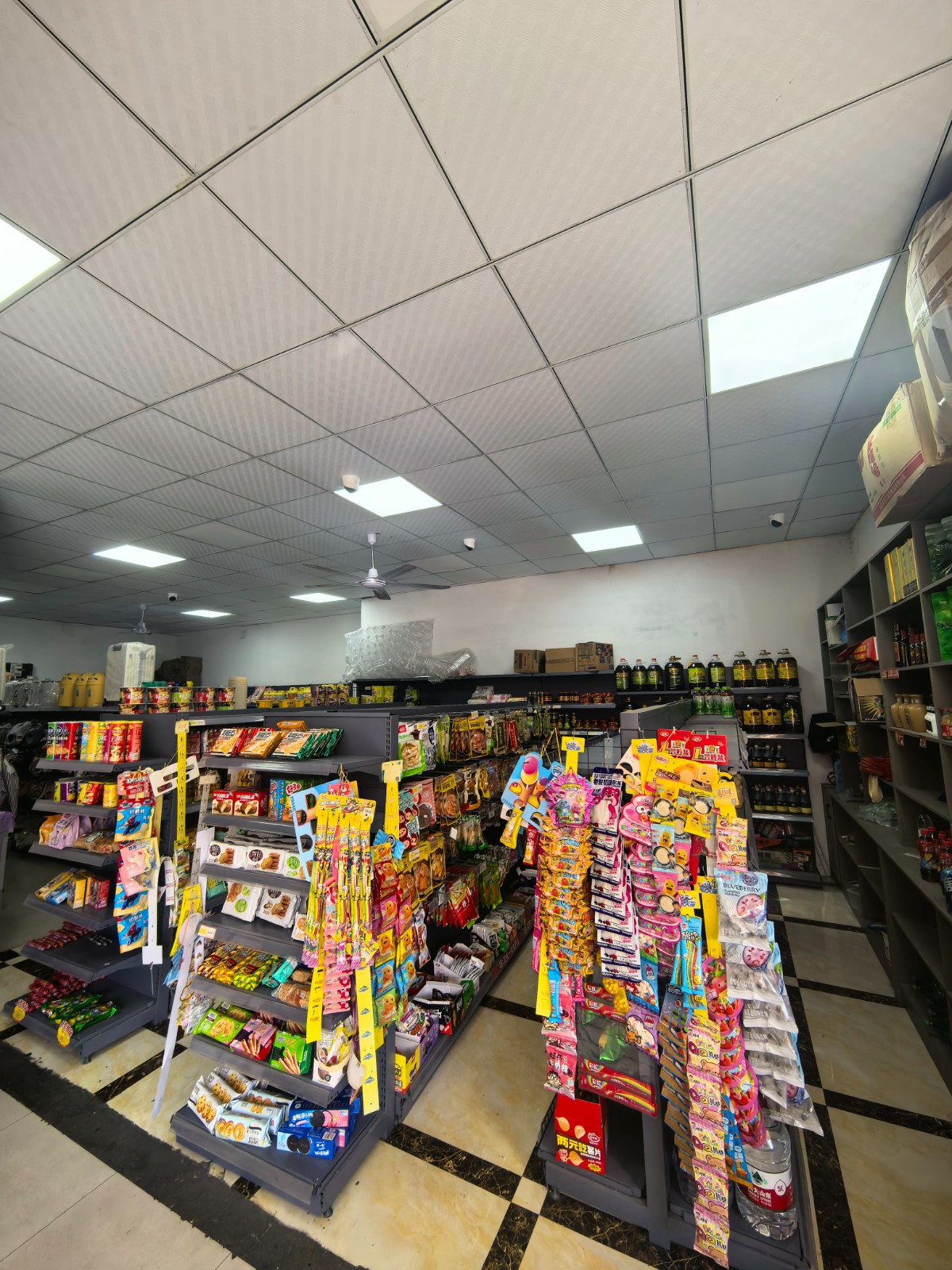 仁怀罗家坝小区门口超市转让带烟证