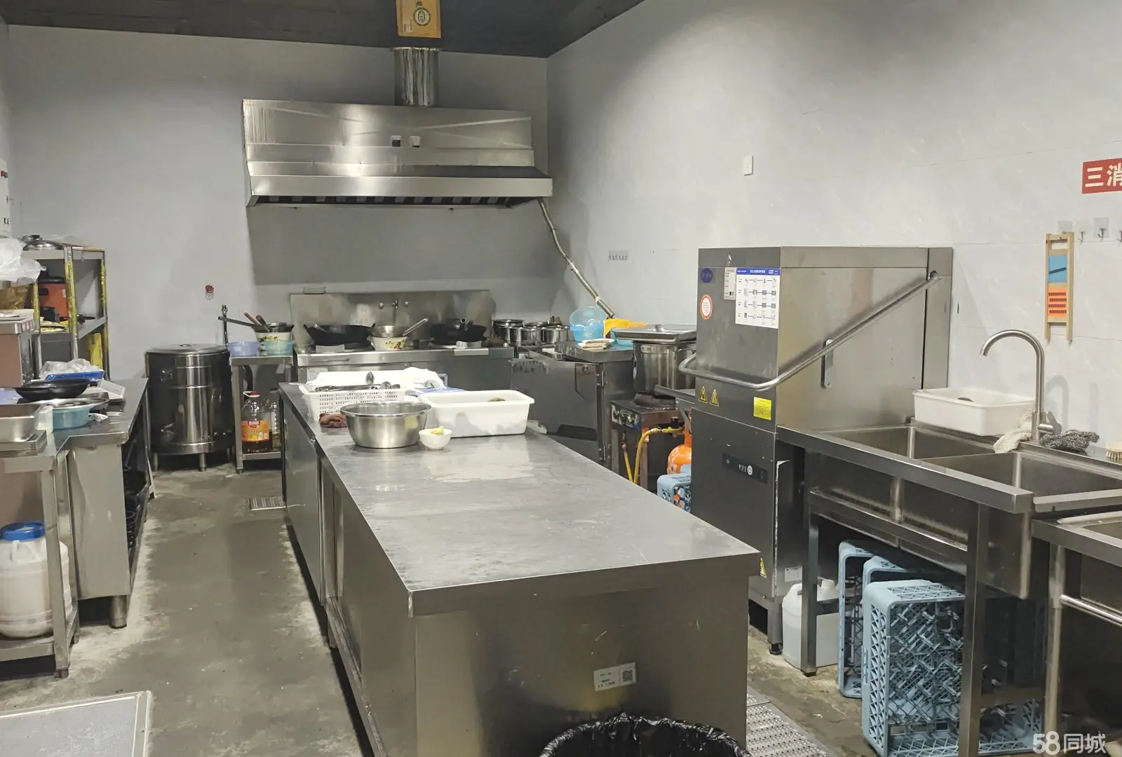 (转让)流量稳定+即租+低位于+餐饮主街