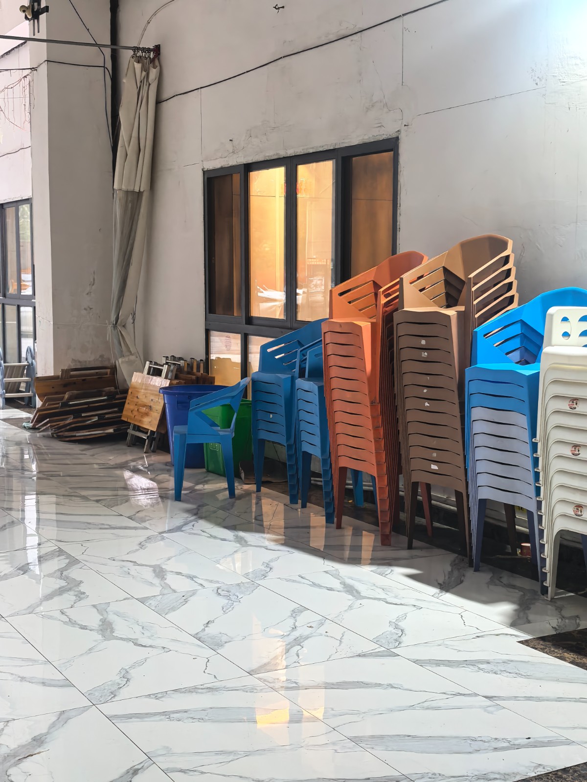 汇川区中庸新天地烧烤店低价转让