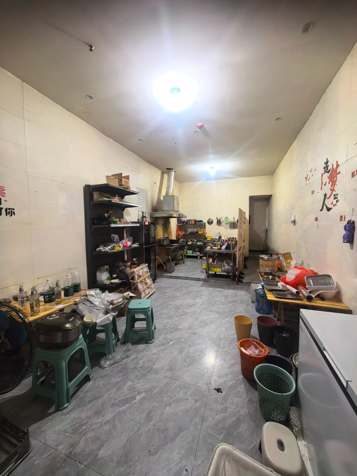 汇川区中庸新天地烧烤店低价转让