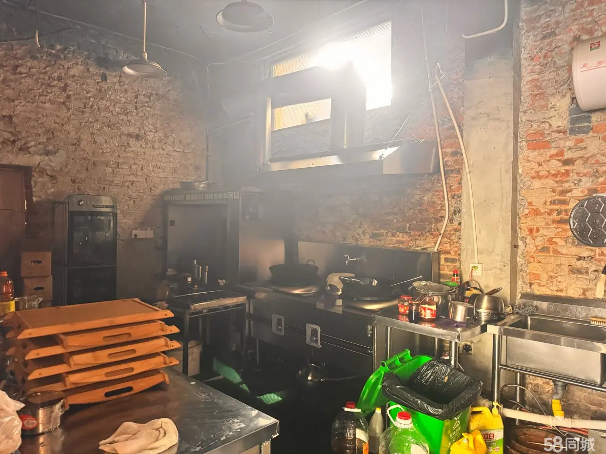 (转让) 107平 美食节 还有几个月房租