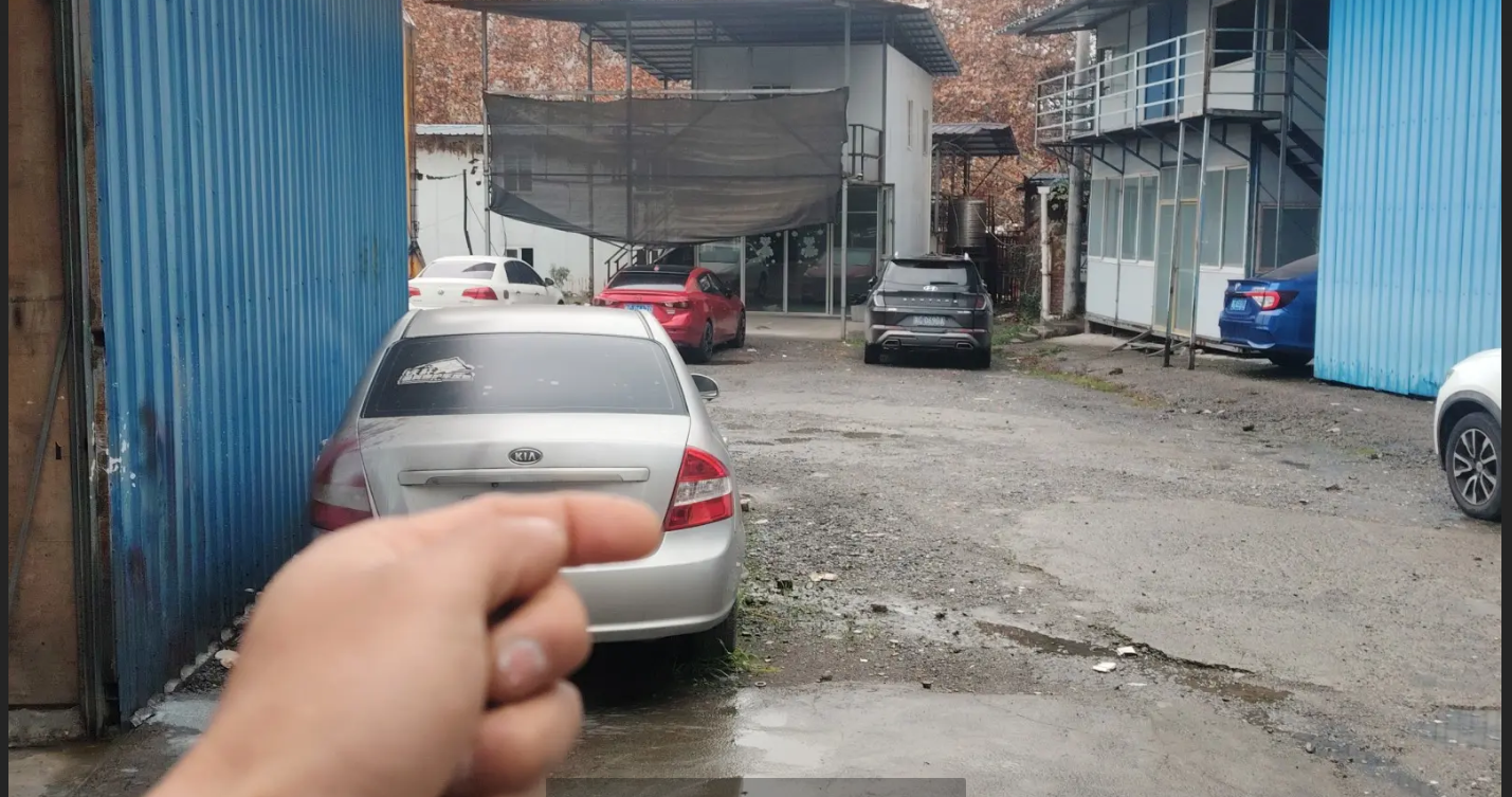 (转让)修理厂转让，整体转让，接手即可经营，周边全是商户。