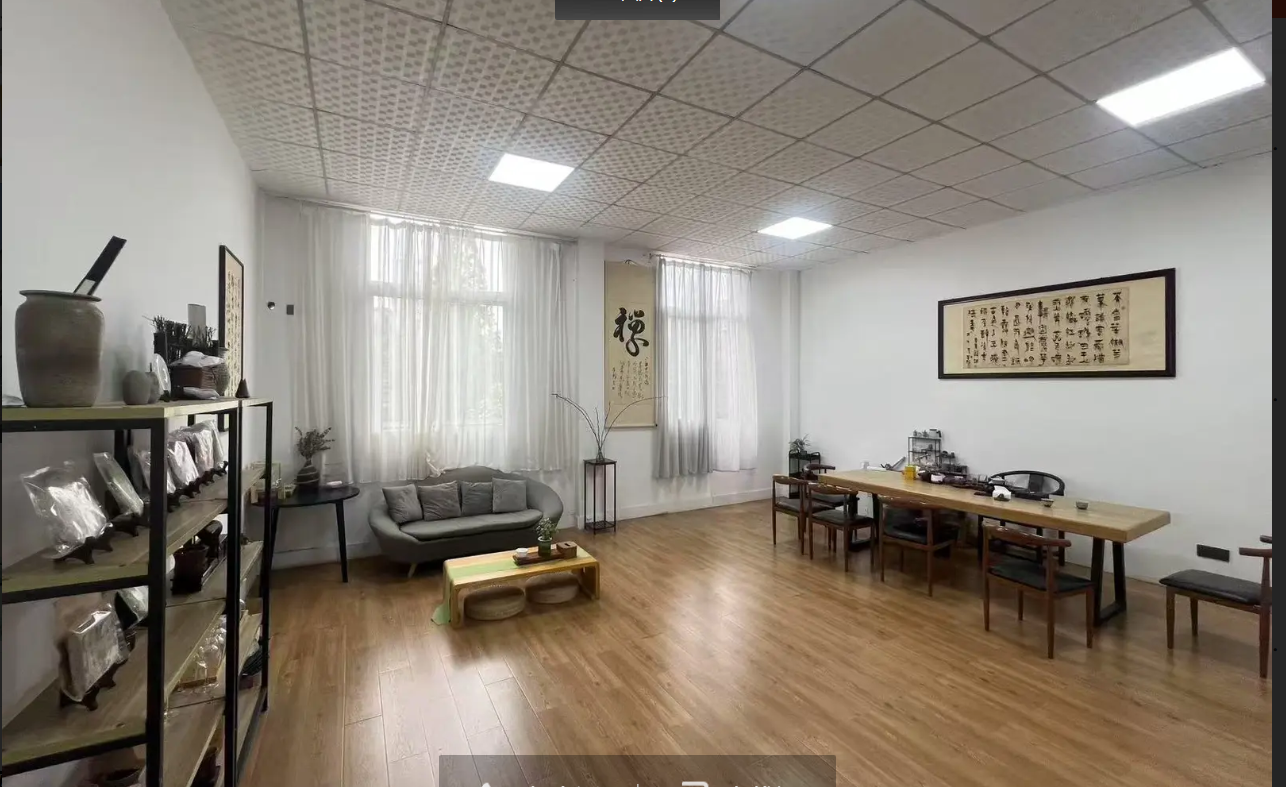 (转让)方便停车，带阳台，有稳定客源，配套可做形体