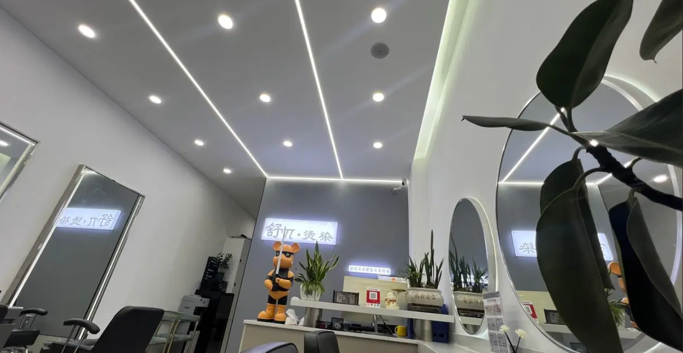 (转让)营业中美发店(有兴趣面谈)