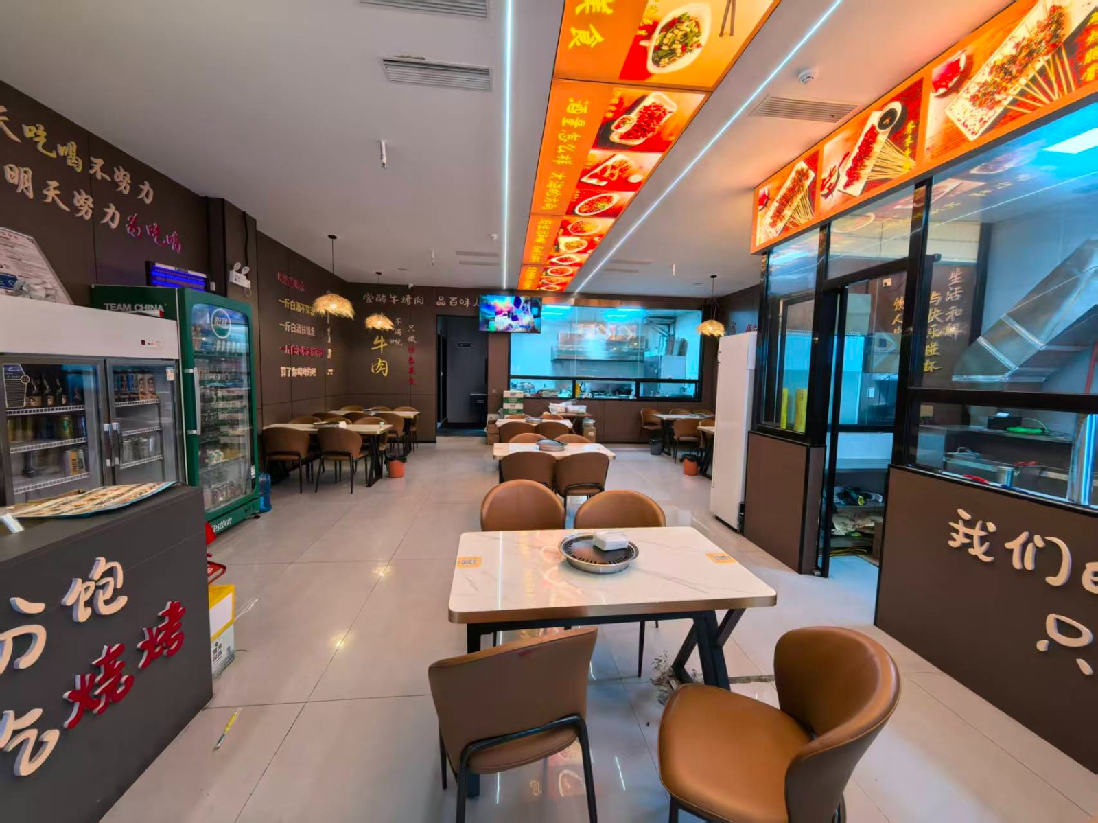 仁怀方圆荟大门头宵夜店转让，有外摆区