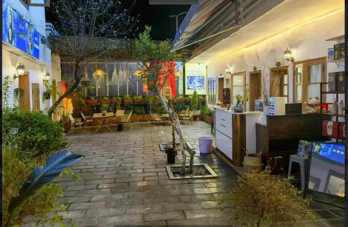 (转让)小院，环境优雅，装修新